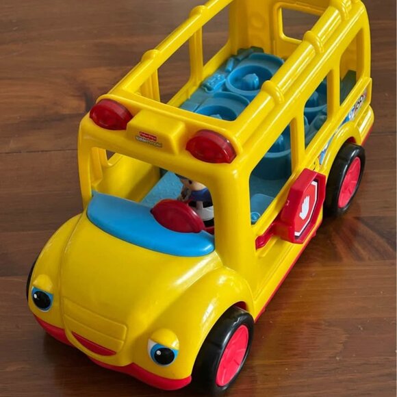 Fisher-Price 2009 Little People Stop'n Surprise School Bus with Sounds + Giggles - Picture 2 of 11